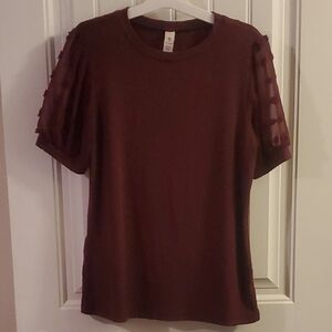Women's Burgundy Top